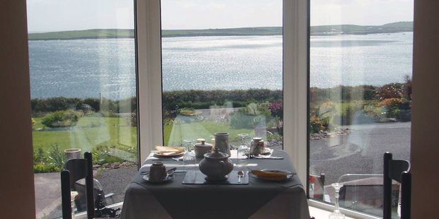 Top reasons for booking a Bed and Breakfast online with B&B Ireland