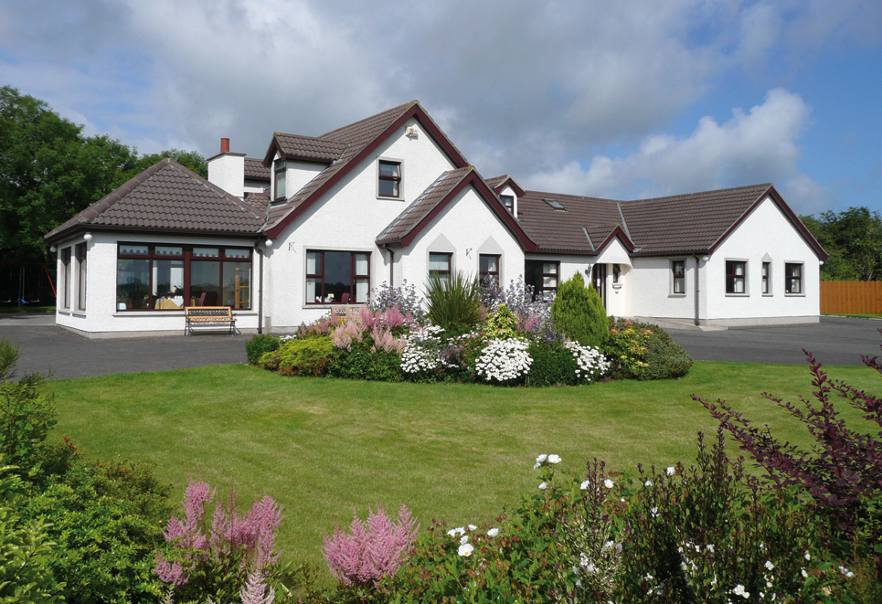 VALLEY VIEW COUNTRY HOUSE Irish Farmhouse Holidays