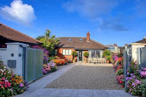 Oakville House B&B