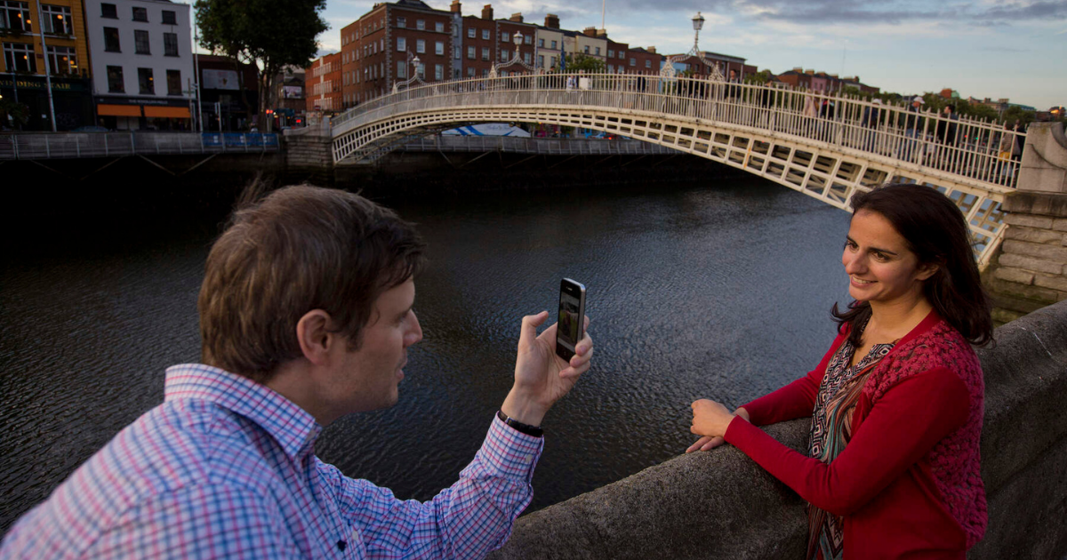 Ha'penny Bridge, Dublin City in Ireland