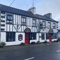 RIVERSIDE GUESTHOUSE