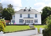 FITZGERALD'S FARMHOUSE & EQUESTRIAN CENTRE