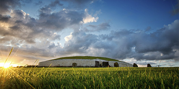 Newgrange,Co Meath - Ireland's top attractions